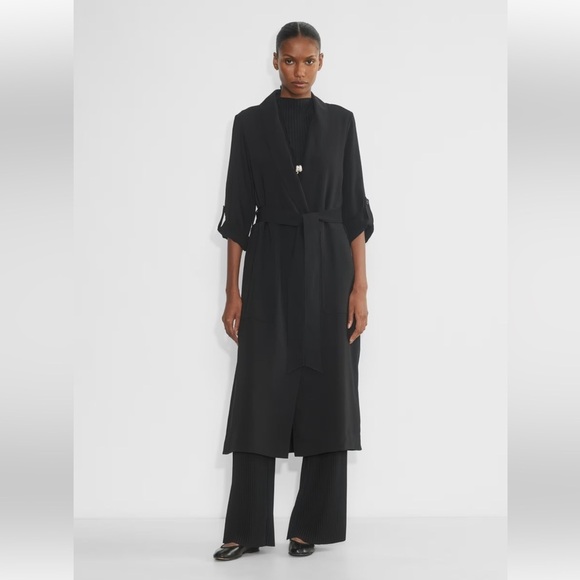 NEW Aritzia Babaton Kahlo Robe Size XS Black - Picture 1 of 11